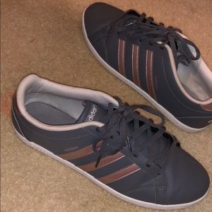 Adidas superstar women’s 10